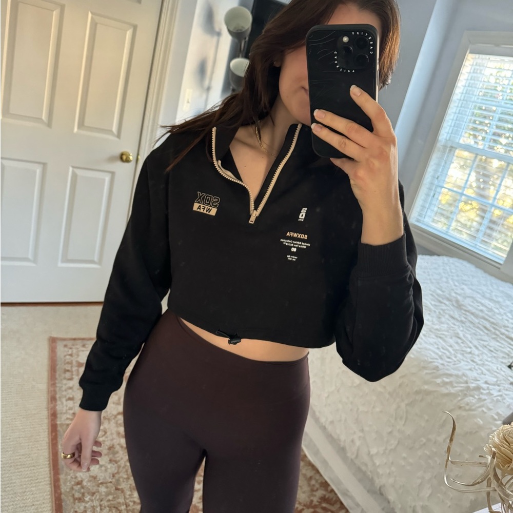 Sarah’s Day x WFA Cropped Quater Zip Pullover